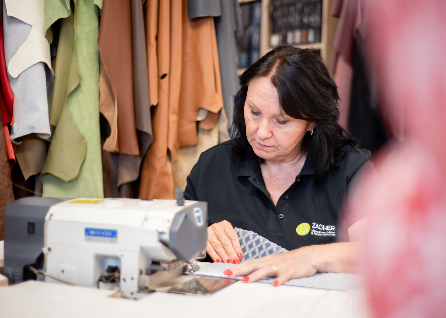 Näherin und Tapeziererin